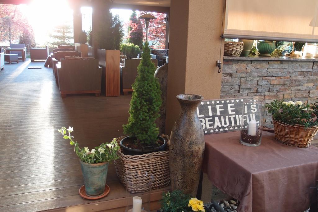 Penzion Benedikti Prievidza Extérieur photo