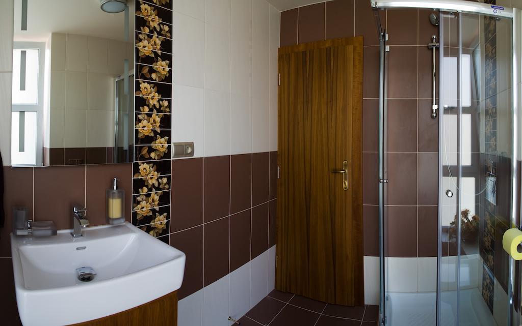 Penzion Benedikti Prievidza Extérieur photo