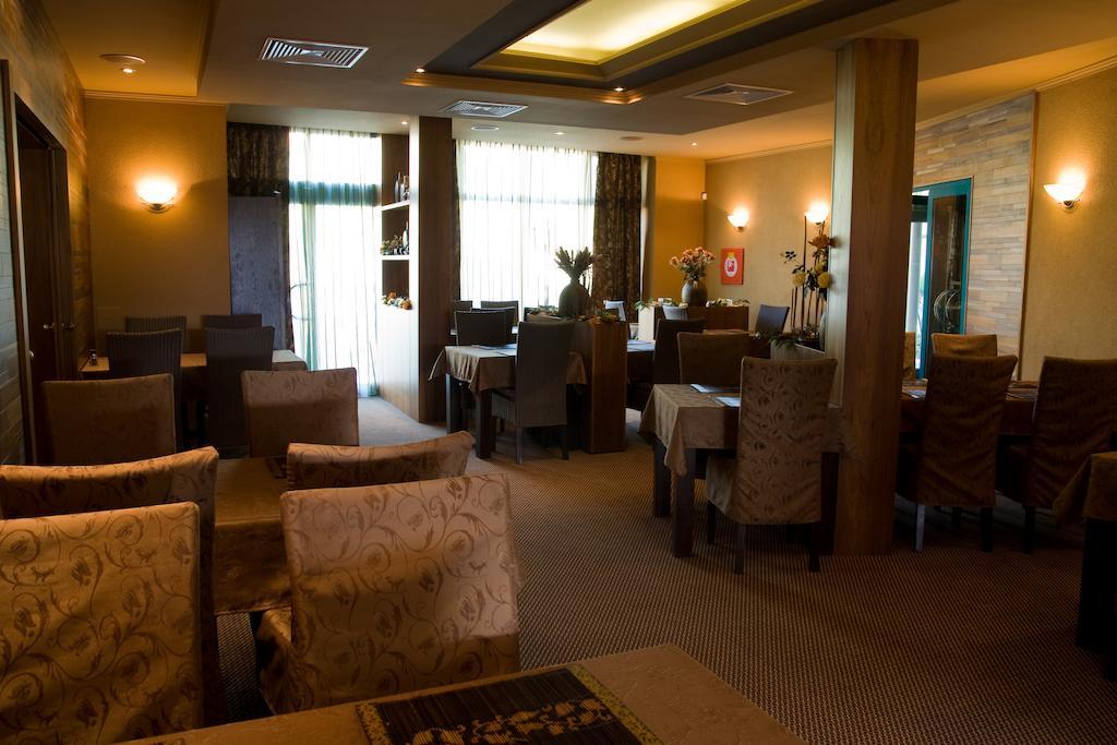 Penzion Benedikti Prievidza Extérieur photo